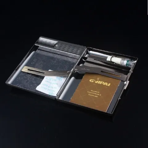 Guipai Classic A портсигар со встроенной USB зажигалкой Guipai Classic A портсигар со встроенной USB зажигалкой