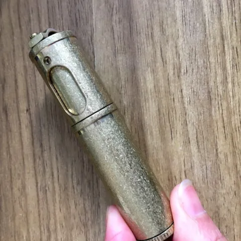 Dolphin HY686 бензиновая зажигалка Dolphin HY686 бензиновая зажигалка