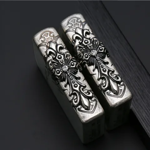 Chief "Tribal cross" бензиновая зажигалка Chief "Tribal cross" бензиновая зажигалка
