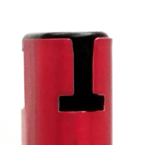 Oney TM-03 турбо зажигалка в металлическом чехле Oney TM-03 турбо зажигалка в металлическом чехле