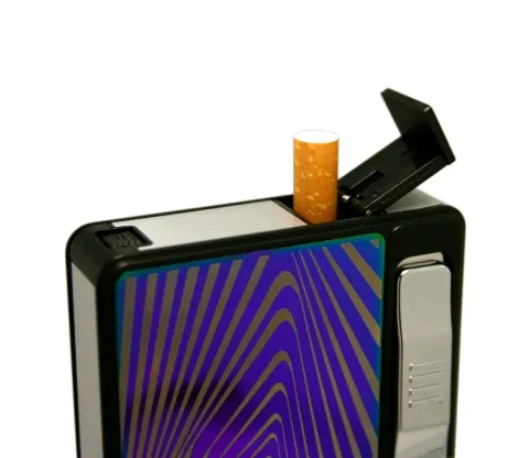 Dinghao DH-9007 портсигар - автомат с USB зажигалкой Dinghao DH-9007 портсигар - автомат с USB зажигалкой