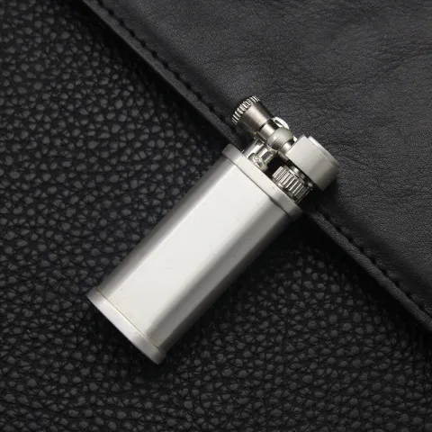 Dolphin HY718 бензиновая зажигалка
