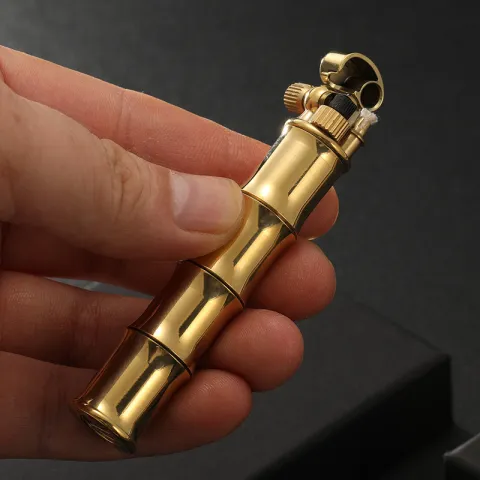 Rowenta R07 бензиновая зажигалка Rowenta R07 бензиновая зажигалка