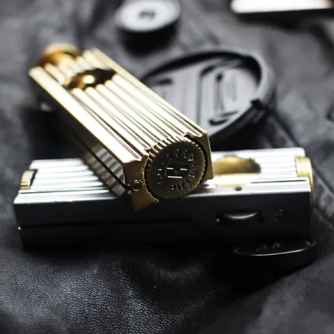 Dolphin HY669 бензиновая зажигалка Dolphin HY669 бензиновая зажигалка