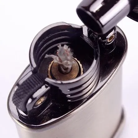 Zorro Z520 бензиновая зажигалка