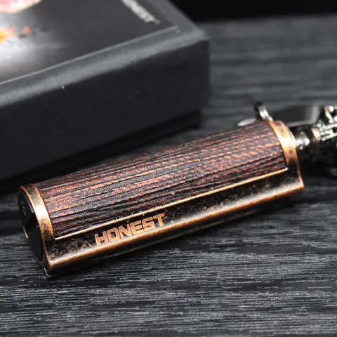 Honest BCZ227 Design бензиновая зажигалка - спичка с кольцом для ключей Honest BCZ227 Design бензиновая зажигалка - спичка с кольцом для ключей