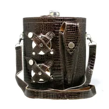 Guotai XPT-48oz фляга с дорожным набором в чехле на ремне 